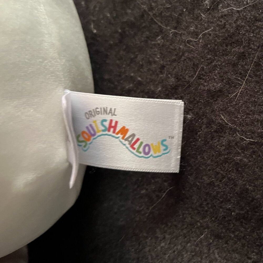 ‘Hello Kitty’ Beachy Squishmallow 8” - Picture 6 of 8
